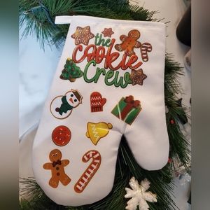 the cookie crew oven mitt
